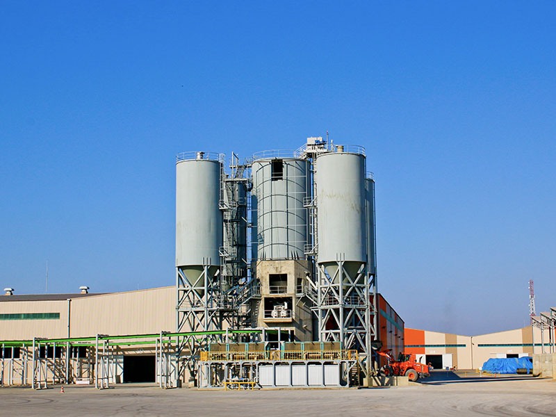 What are the dominant factors in the steel market in the second half of 2020?